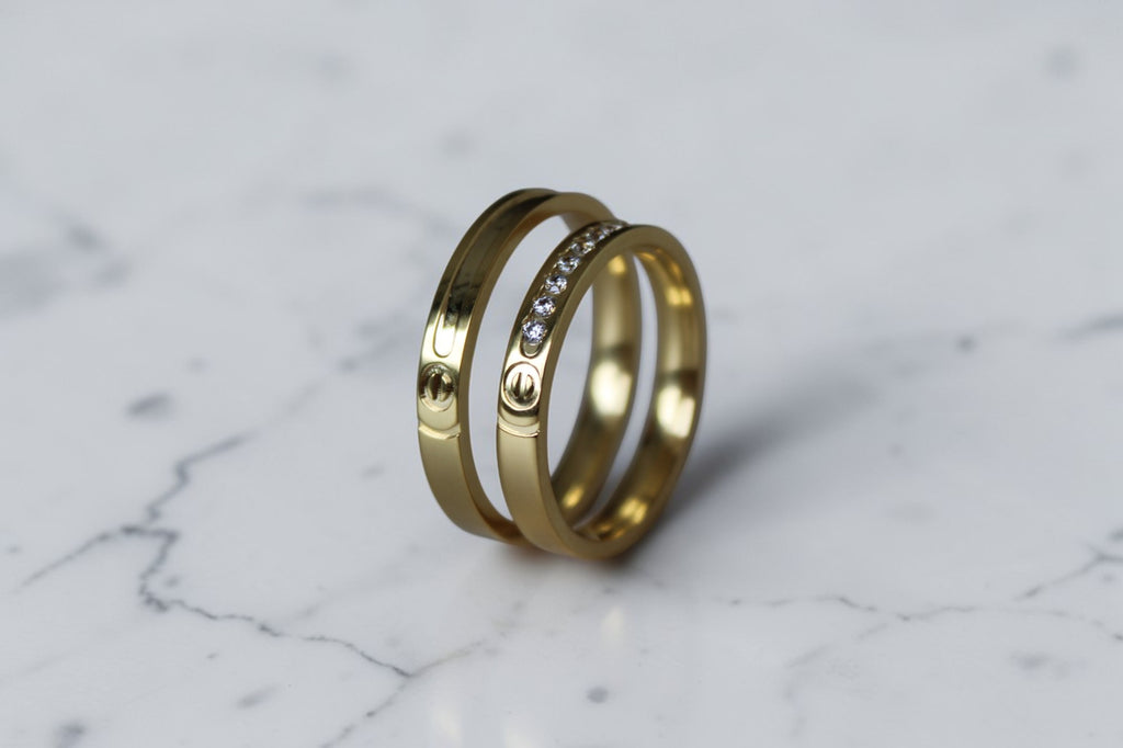 Sereno Karikagyűrű Pár - 14K Sárga Arany - 15 db 0.008 ct Gyémánt