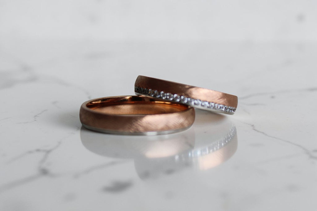 Sunset Karikagyűrű Pár - 14K Rozé / Fehér Arany - 47 db 0.006 ct Gyémánt